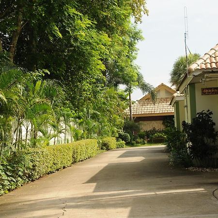 Saraburi Garden Resort Luaran gambar