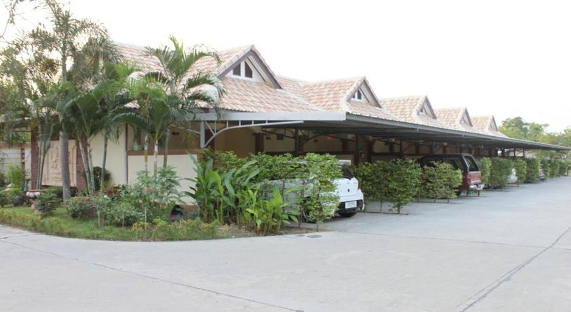 Saraburi Garden Resort Luaran gambar
