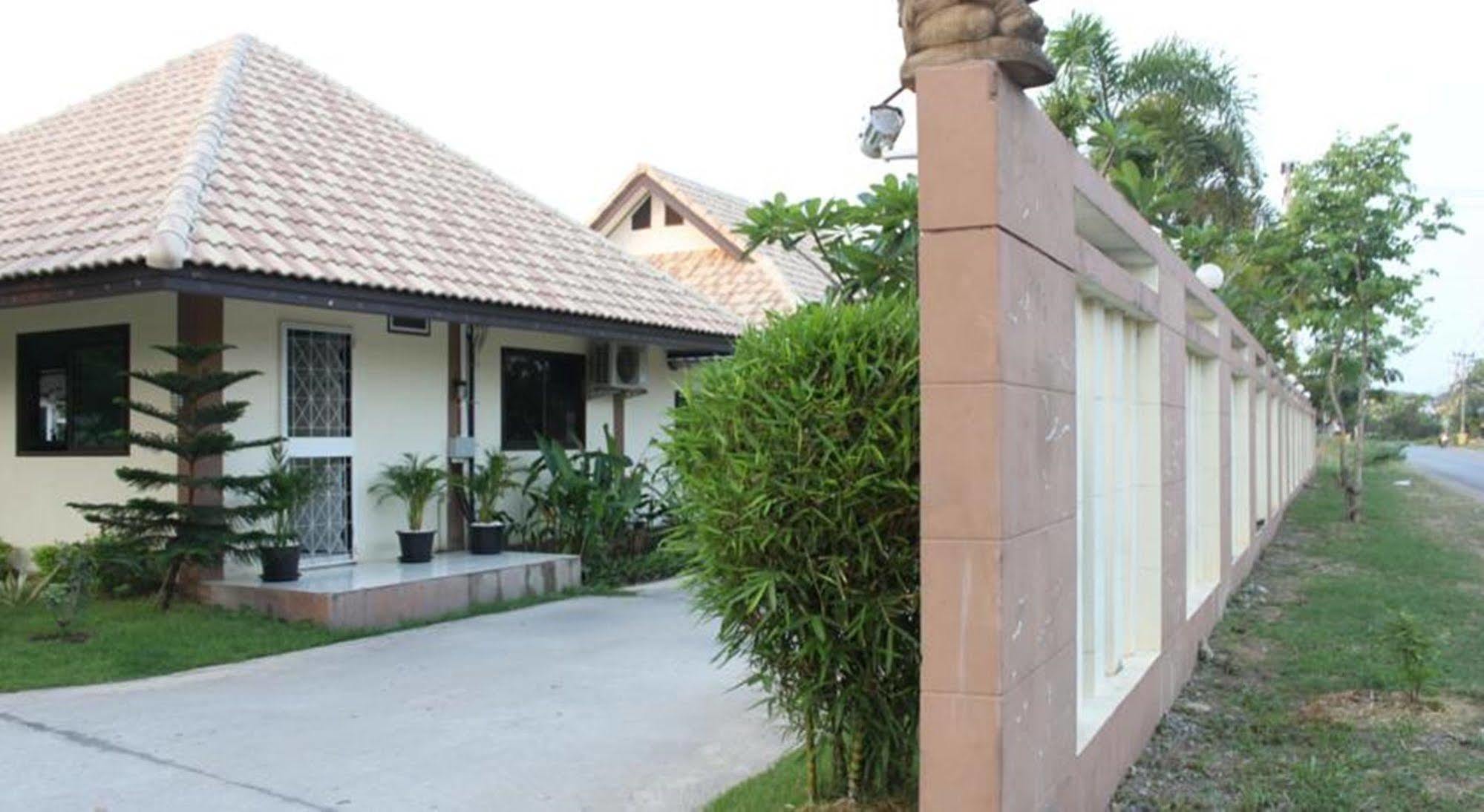Saraburi Garden Resort Luaran gambar