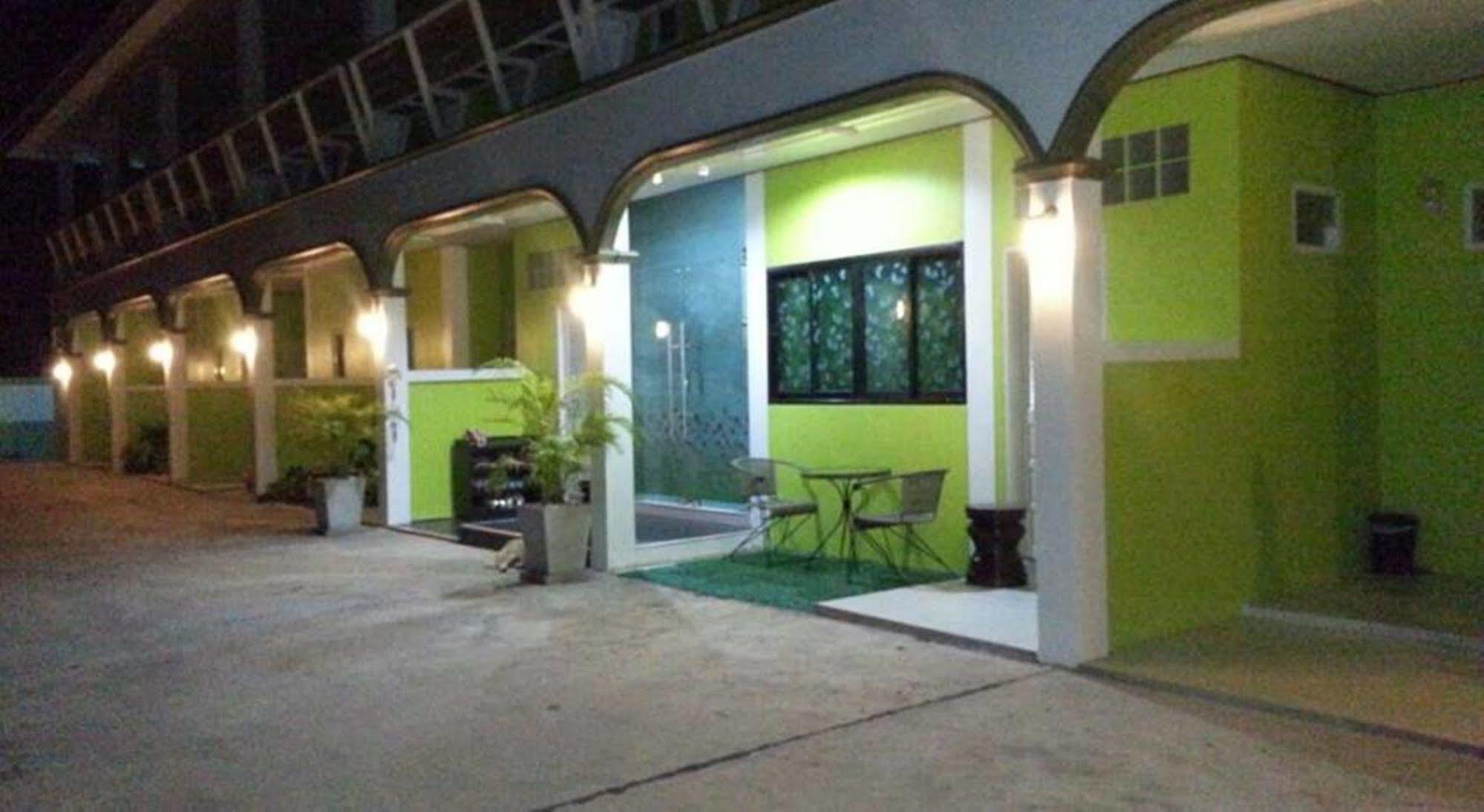 Saraburi Garden Resort Luaran gambar